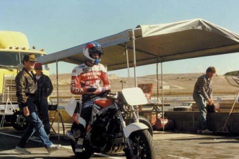 Doug Chandler takes a ride on our 1986 Ninja at Laguna.