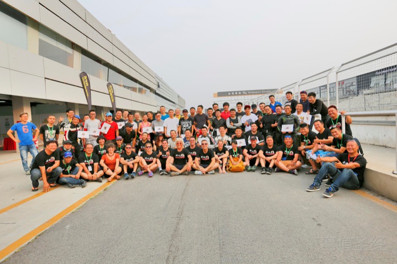 2015 Goes to Beijing to run the 1st Superbike School in China